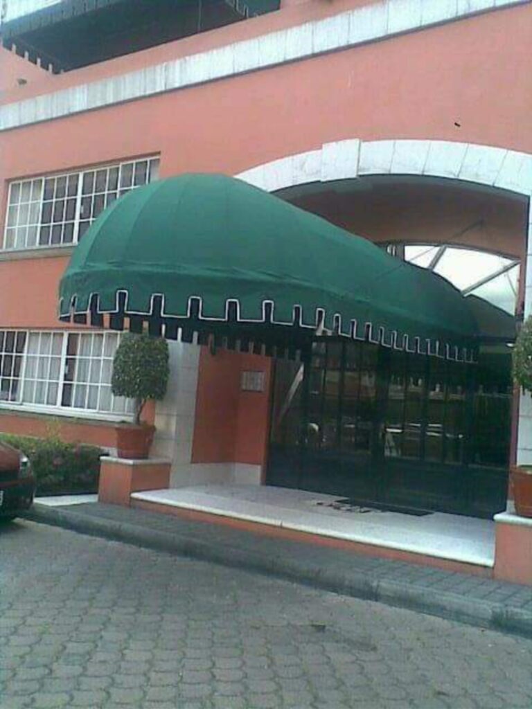 toldo entrada